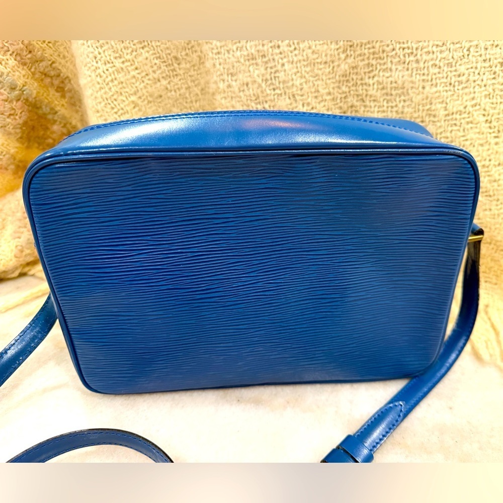 Louis Vuitton EPI Tocadaro Crossbody with matching Elise Wallet - Picture 7 of 16